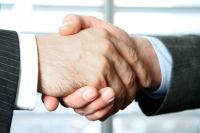 Fotolia_Handschlag_M